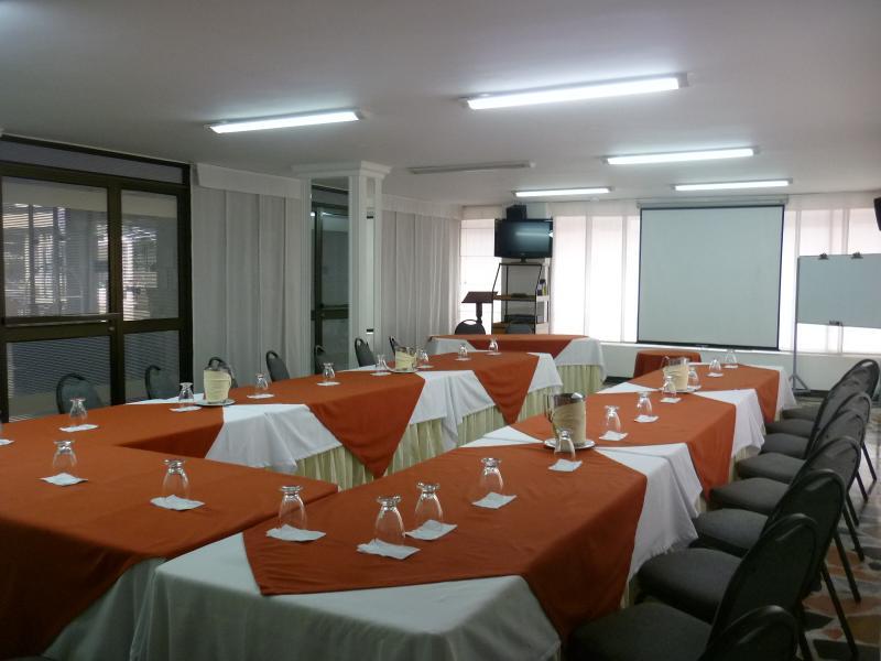 Hotel Don Lolo Villavicencio Exterior photo