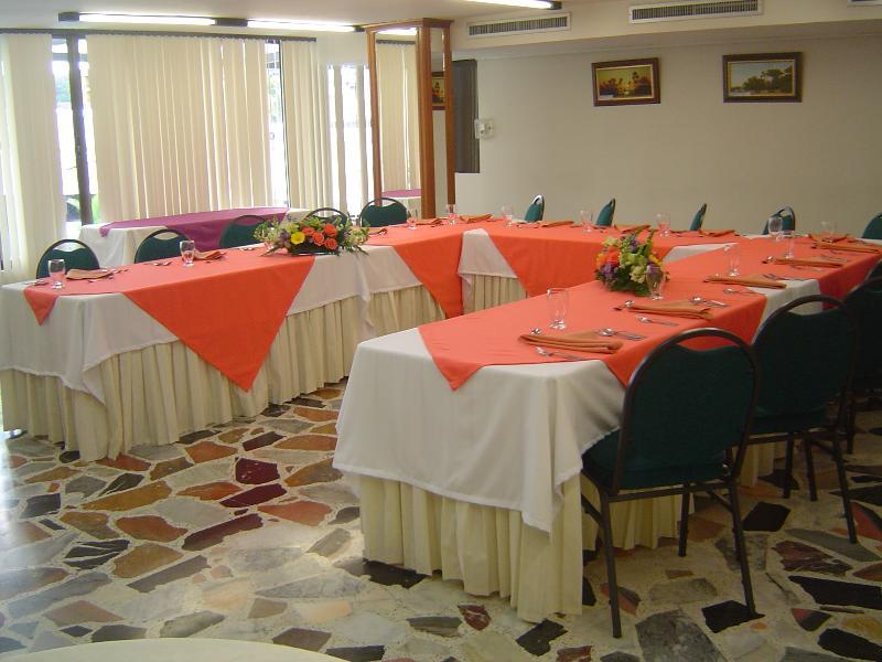 Hotel Don Lolo Villavicencio Exterior photo